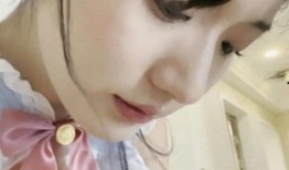吃瓜女网红视频素材,揭秘网红吃瓜视频背后的故事