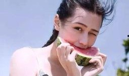 娱乐吃瓜头像女生,揭秘娱乐圈美女吃瓜头像背后的故事