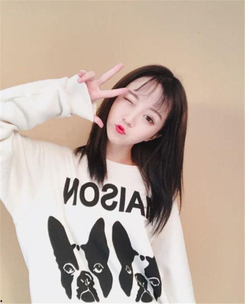 娱乐主播直播间吃瓜事件,主播直播间吃瓜事件引发热议